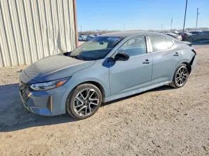 Nissan Sentra SR 2.0L 4 2025