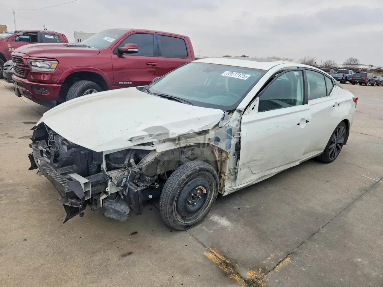 Nissan Altima SR 2.5L 4 2022