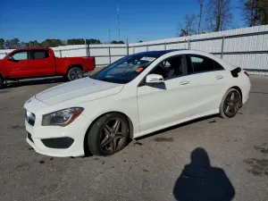 Mercedes-Benz CLA 250 2.0L 4 2015