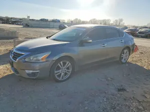 Nissan Altima 3.5S 3.5L 6 2015
