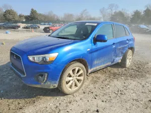 Mitsubishi Outlander ES 2.0L 4 2015