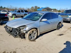 Nissan Altima SR 3.5L 6 2012