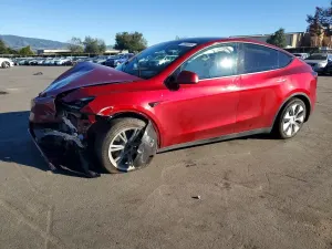 Tesla Model Y 2024