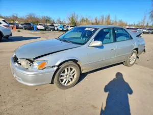 Toyota Camry LE 3.0L 6 2000