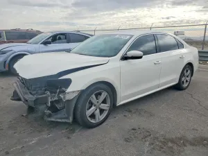 Volkswagen Passat SE 2.5L 5 2014