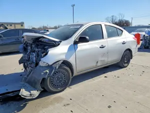 Nissan Versa S 1.6L 4 2015