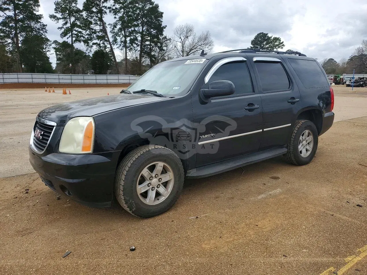 GMC Yukon SLE 5.3L 8 2012