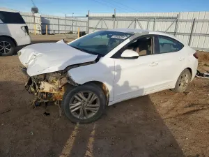 Hyundai Elantra SEL 2.0L 4 2019