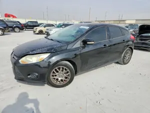 Ford Focus SE 2.0L 4 2014