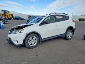 Toyota Rav4 LE 2.5L 4 2015