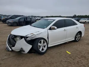 Toyota Camry L 2.5L 4 2013