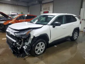 Toyota Rav4 LE 2.5L 4 2025