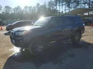 Toyota 4Runner SR5 4.0L 6 2020