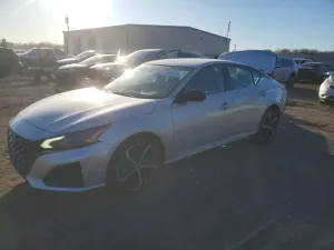 Nissan Altima SR 2.5L 4 2023