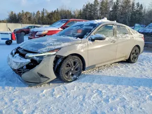 Hyundai Elantra SEL 2.0L 4 2021