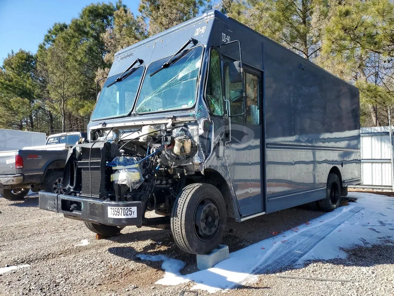 Freightliner MT-45 6.0L 8 2021