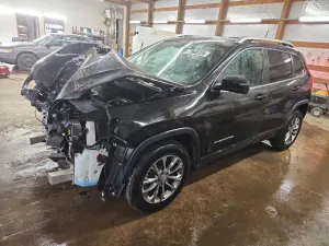 Jeep Cherokee LATITUDE PLUS 2.4L 4 2020
