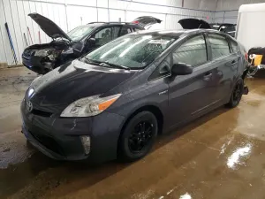 Toyota Prius 1.8L 4 2014