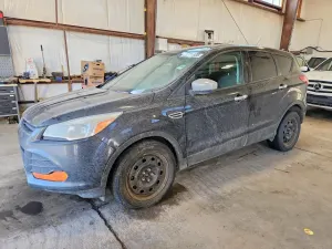Ford Escape S 2.5L 4 2013