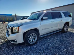 GMC Yukon K1500 SLT 5.3L 8 2015