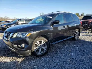 Nissan Pathfinder S 3.5L 6 2017