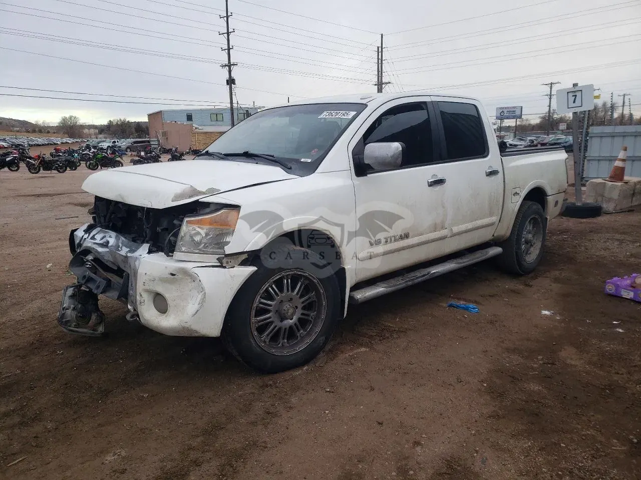 Nissan Titan 5.6L 8 2011