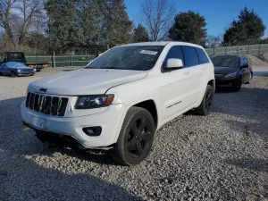 Jeep Grand Cherokee LAREDO 3.6L 6 2015