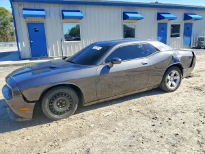Dodge Challenger SXT 3.6L 6 2013