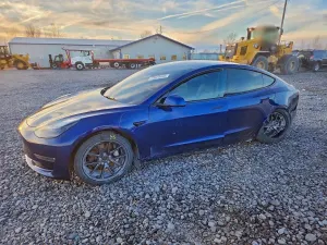 Tesla Model 3 2022