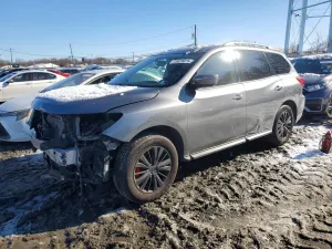 Nissan Pathfinder S 3.5L 6 2017