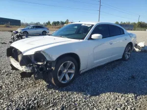 Dodge Charger SE 3.6L 6 2013