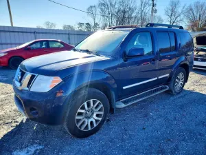 Nissan Pathfinder S 4.0L 6 2011