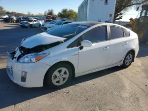 Toyota Prius 1.8L 4 2011