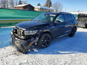 Volkswagen Tiguan SE R-LINE BLACK 2.0L 4 2024