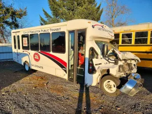 Ford Econoline E450 SUPER DUTY CUTAWAY VAN 6.8L 10 2019