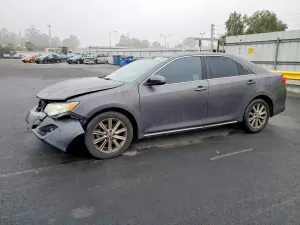 Toyota Camry SE 3.5L 6 2012