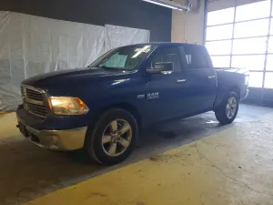 RAM 1500 SLT 5.7L 8 2014
