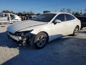 Hyundai Sonata SE 2.5L 4 2022
