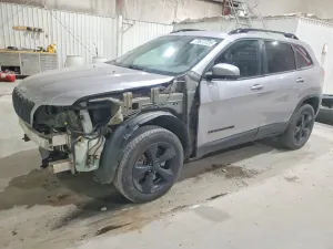 Jeep Cherokee LATITUDE PLUS 2.4L 4 2019