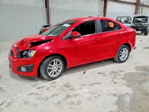 Chevrolet Aveo (Sonic) LT 1.8L 4 2014