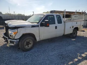 Ford F-250 6.2L 8 2015