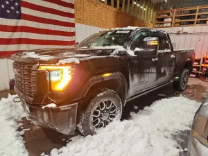 GMC Sierra K2500 DENALI ULTIMATE 6.6L 8 2025