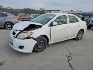 Toyota Corolla BASE 1.8L 4 2010