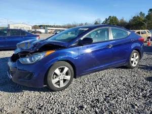 Hyundai Elantra GLS 1.8L 4 2013