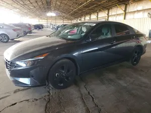 Hyundai Elantra SEL 2.0L 4 2023