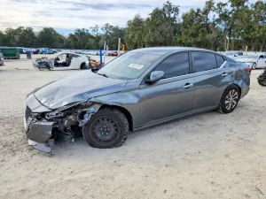Nissan Altima S 2.5L 4 2020