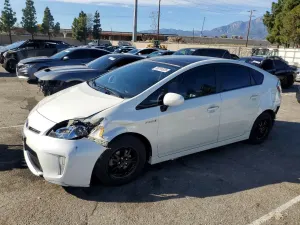 Toyota Prius 1.8L 4 2015