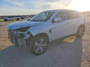 Mitsubishi Outlander SE 2.0L 4 2022