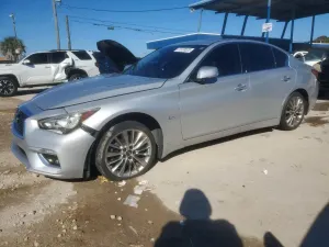Infiniti Q50 LUXE 3.0L 6 2019