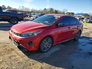 Kia Cerato / Forte / K3 GT LINE 2 L 4 2024